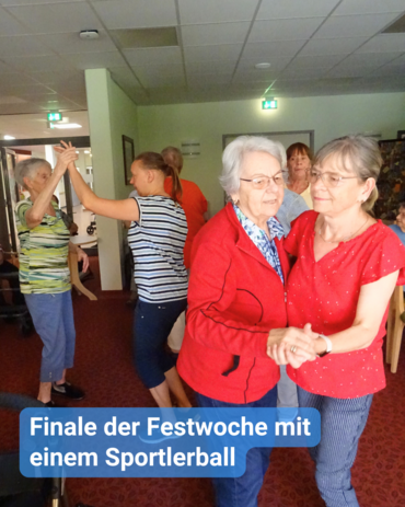Zwei Frauen tanzen. Text auf dem Bild: 'Finale der Festwoche mit einem Sportlerball'.